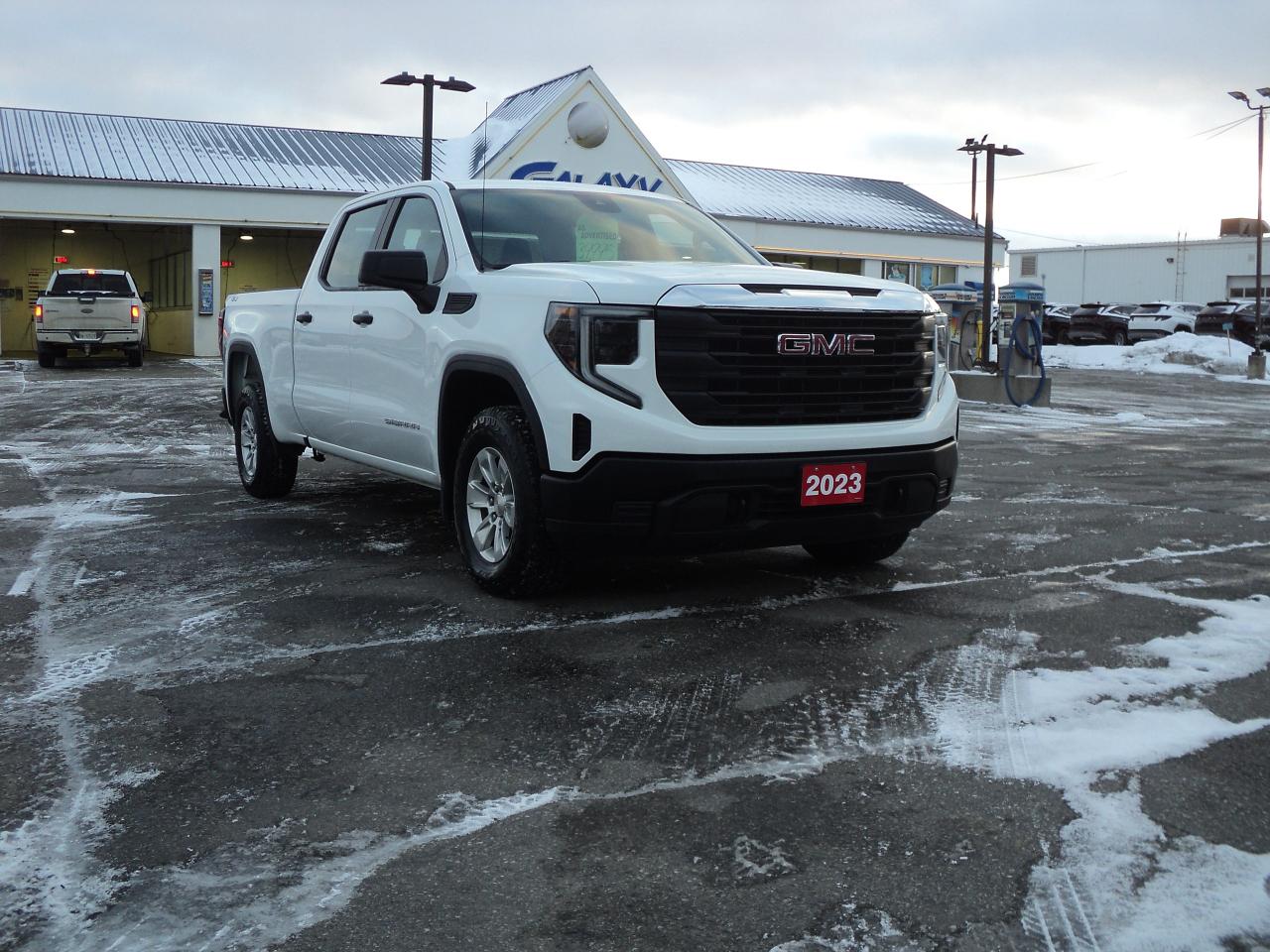 2023 GMC Sierra 1500 Pro CrewCab 4WD 2.7L4cylGas 6'7"Box - Photo #6