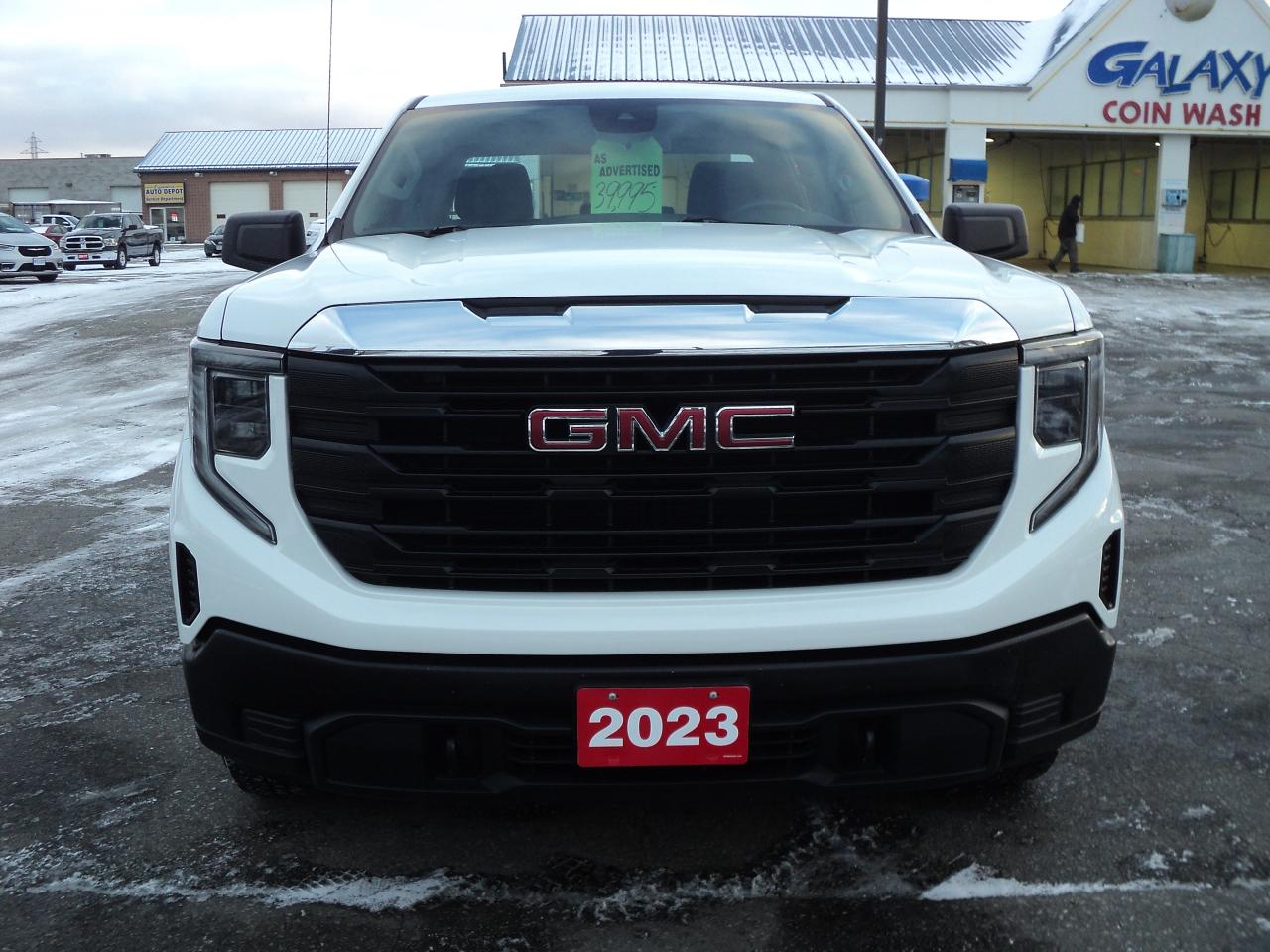 2023 GMC Sierra 1500 Pro CrewCab 4WD 2.7L4cylGas 6'7"Box - Photo #4