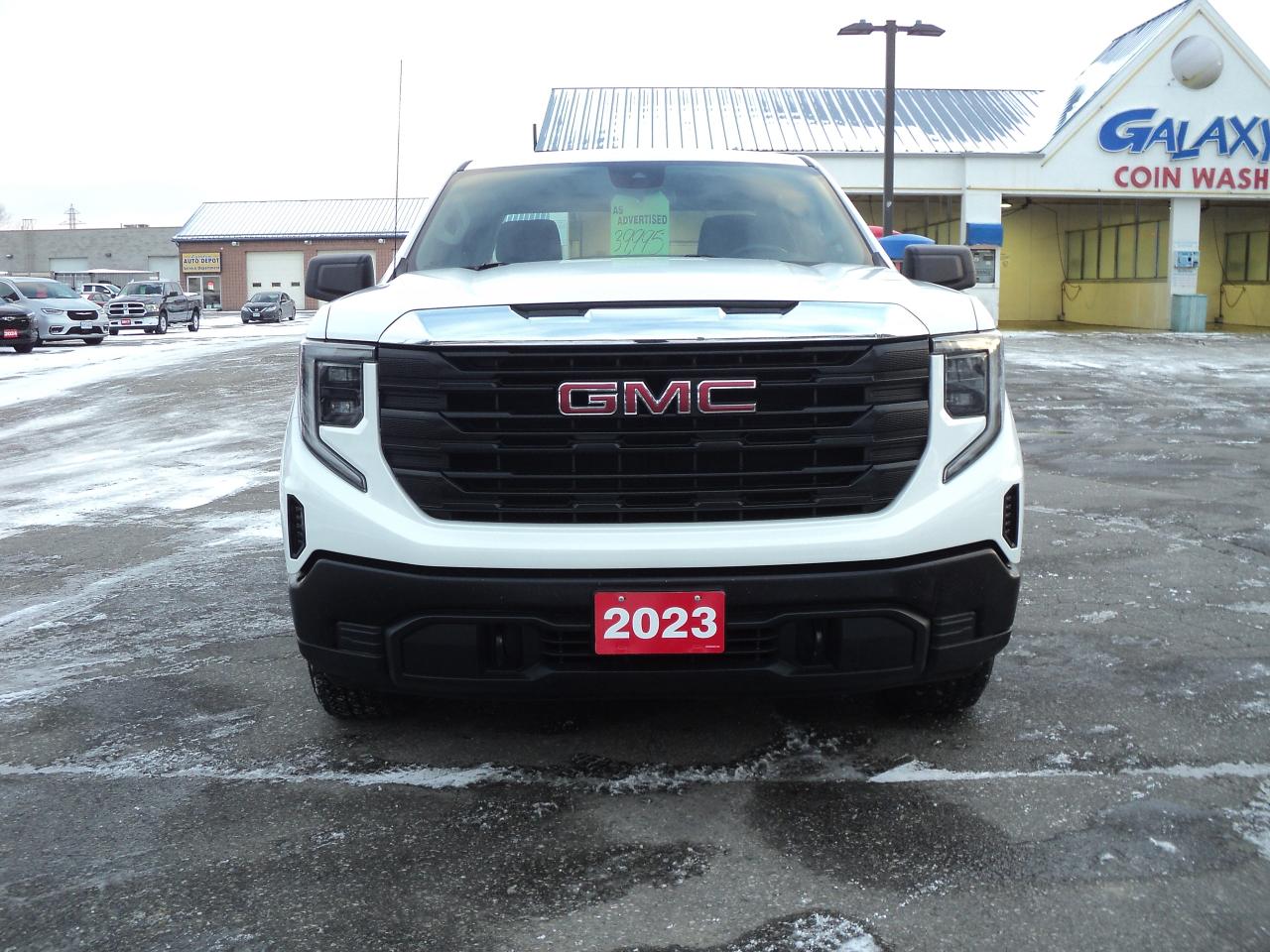 2023 GMC Sierra 1500 Pro CrewCab 4WD 2.7L4cylGas 6'7"Box - Photo #3