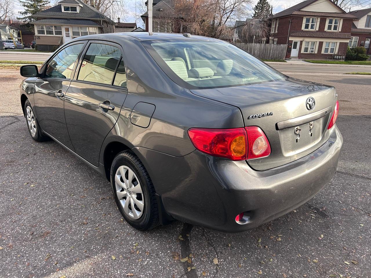 2010 Toyota Corolla CE Photo