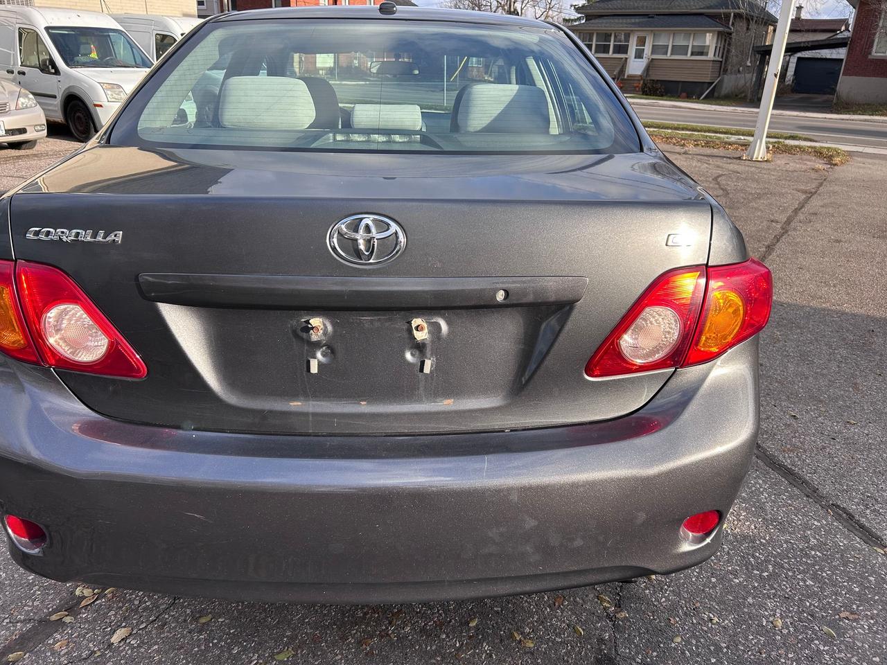 2010 Toyota Corolla CE Photo