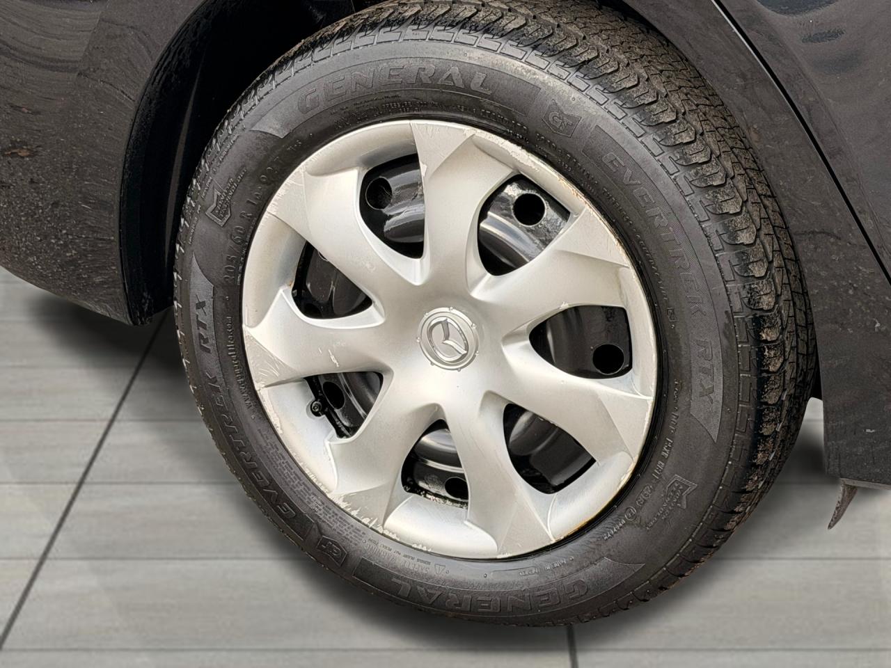 2017 Mazda MAZDA3 GX+New Tires+Brakes+Camera+CLEAN CARFAX Photo46