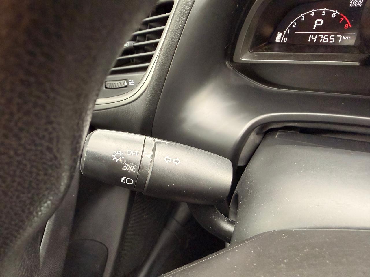 2017 Mazda MAZDA3 GX+New Tires+Brakes+Camera+CLEAN CARFAX Photo39