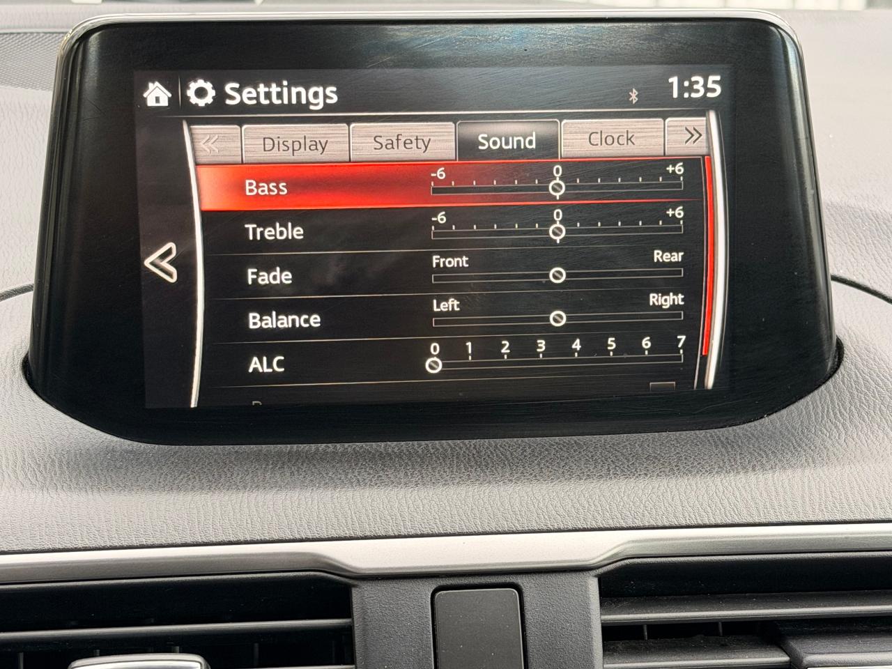 2017 Mazda MAZDA3 GX+New Tires+Brakes+Camera+CLEAN CARFAX Photo28