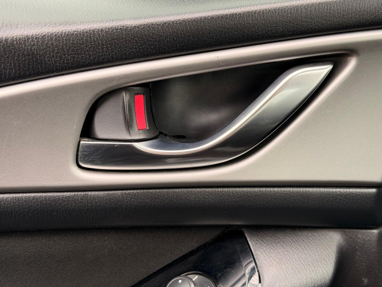 2017 Mazda MAZDA3 GX+New Tires+Brakes+Camera+CLEAN CARFAX Photo98