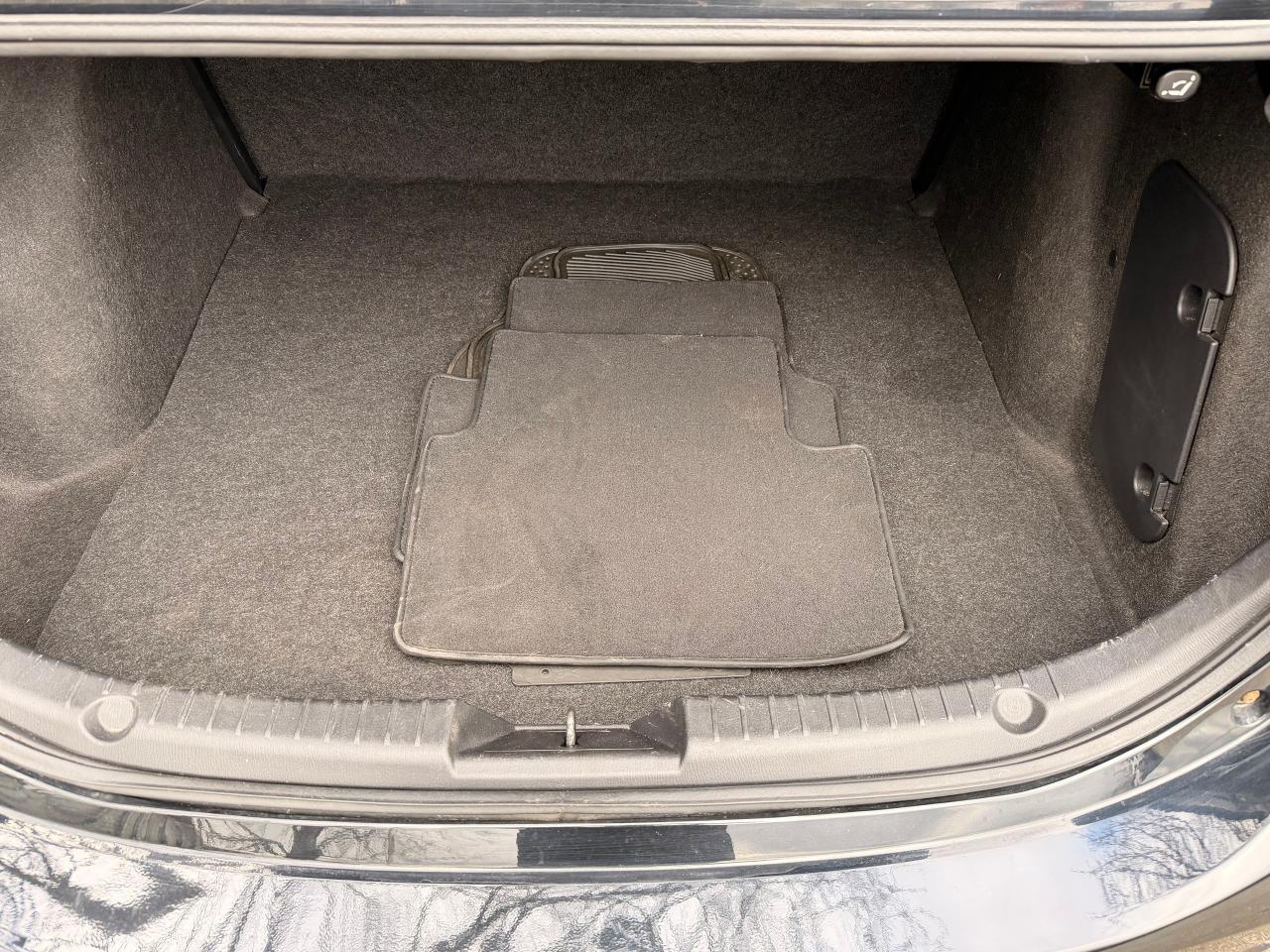 2017 Mazda MAZDA3 GX+New Tires+Brakes+Camera+CLEAN CARFAX Photo104