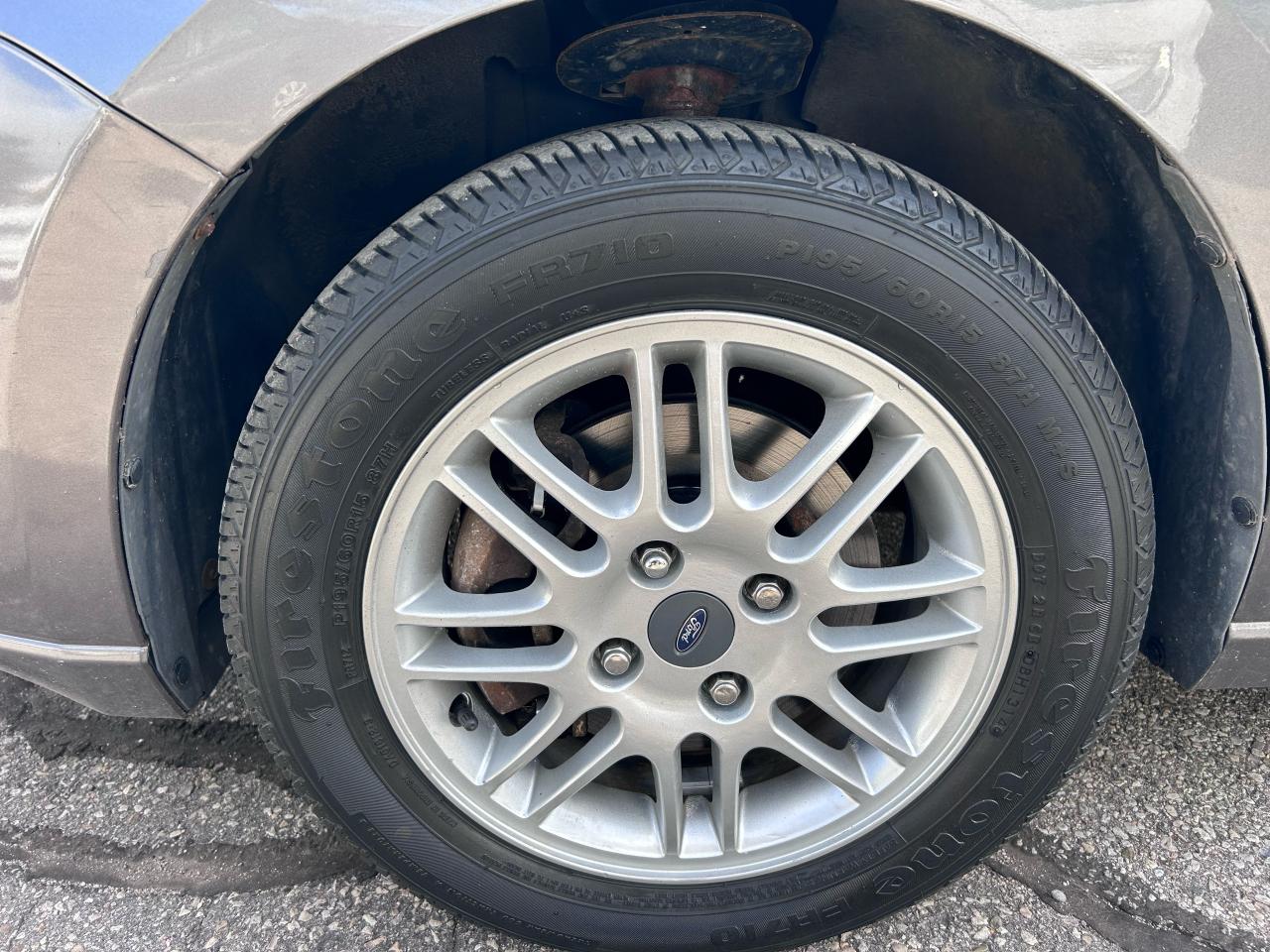 2011 Ford Focus SE Photo