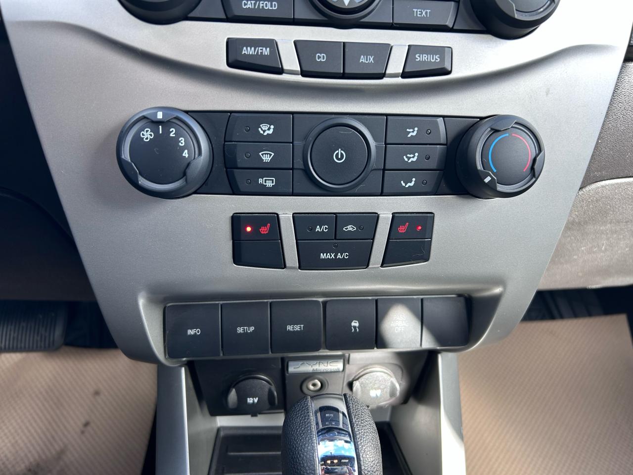 2011 Ford Focus SE Photo