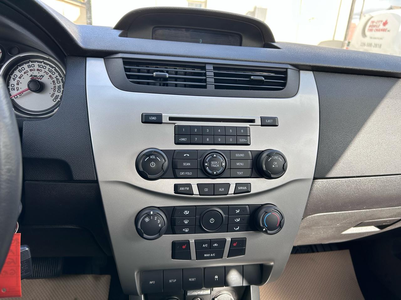 2011 Ford Focus SE Photo