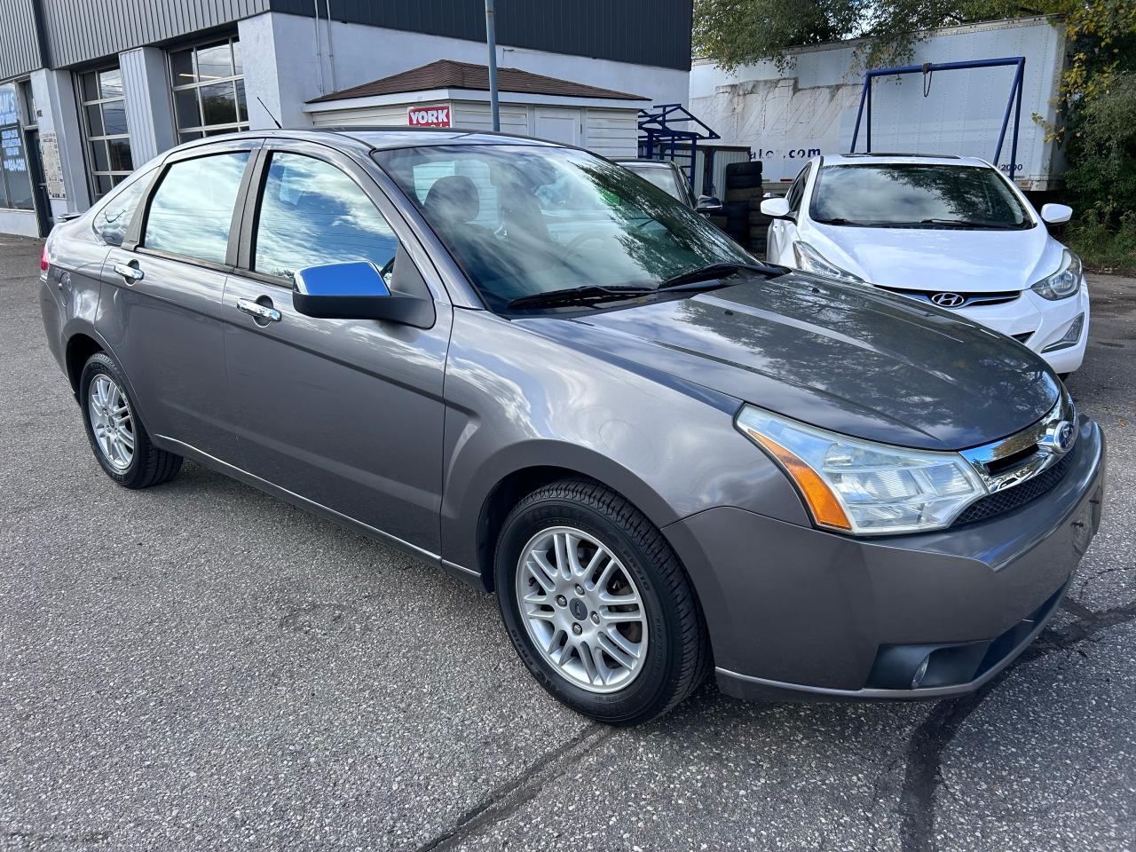 2011 Ford Focus SE Photo