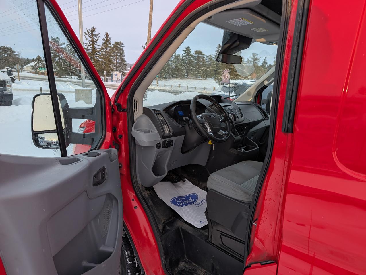 2017 Ford Transit T-250 Medium Roof Cargo Van Photo