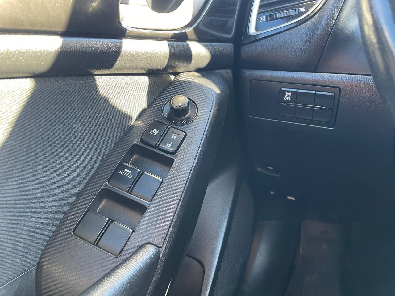 2014 Mazda MAZDA3 GS *NAVIGATION, HEATED SEATS, TOW HITCH* - Photo #9