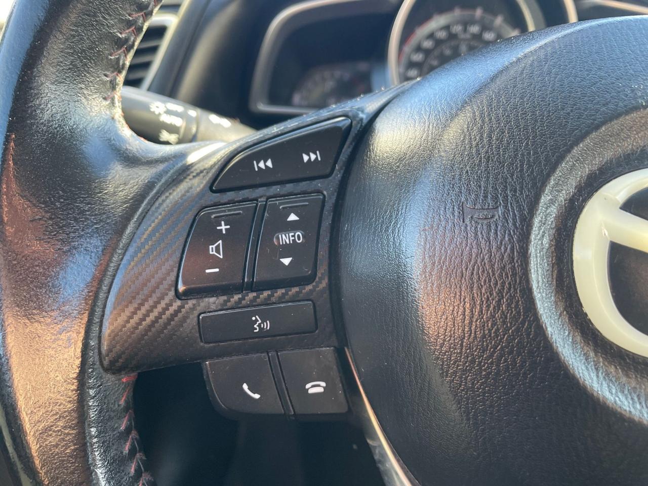 2014 Mazda MAZDA3 GS *NAVIGATION, HEATED SEATS, TOW HITCH* - Photo #12