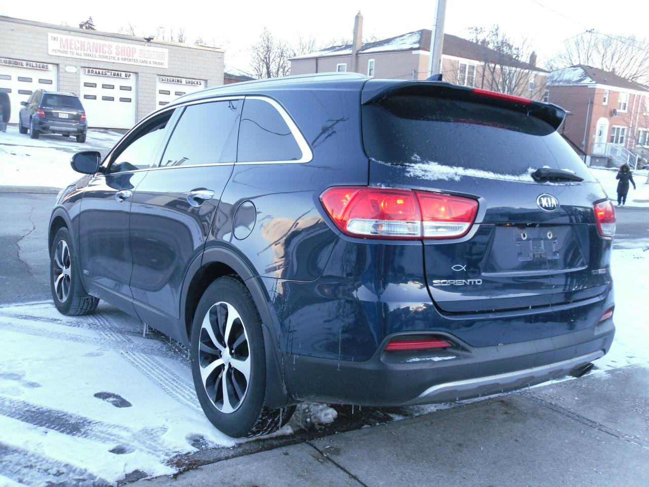 2017 Kia Sorento EX Turbo Photo