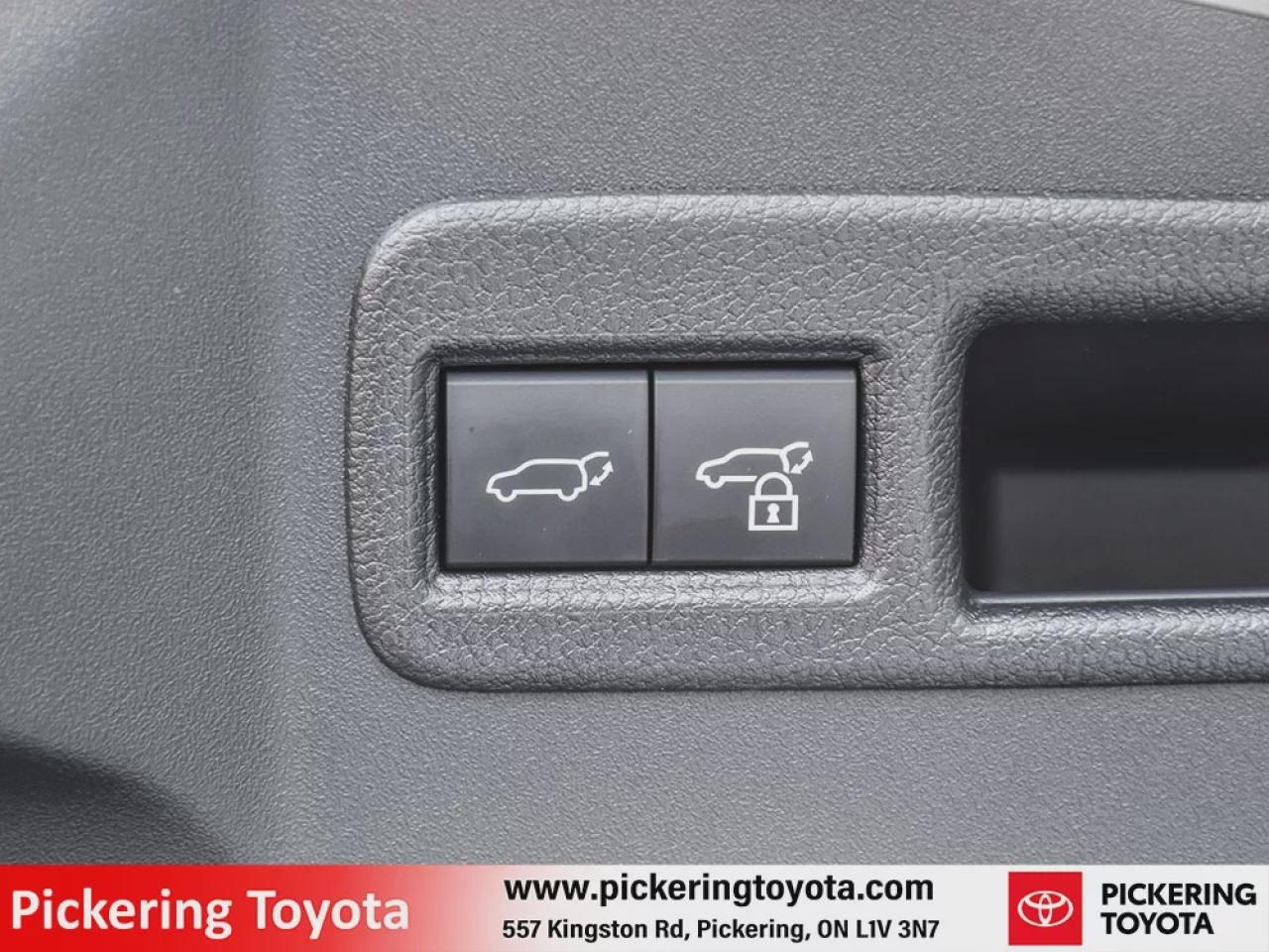 2025 Toyota bZ4X LE Photo