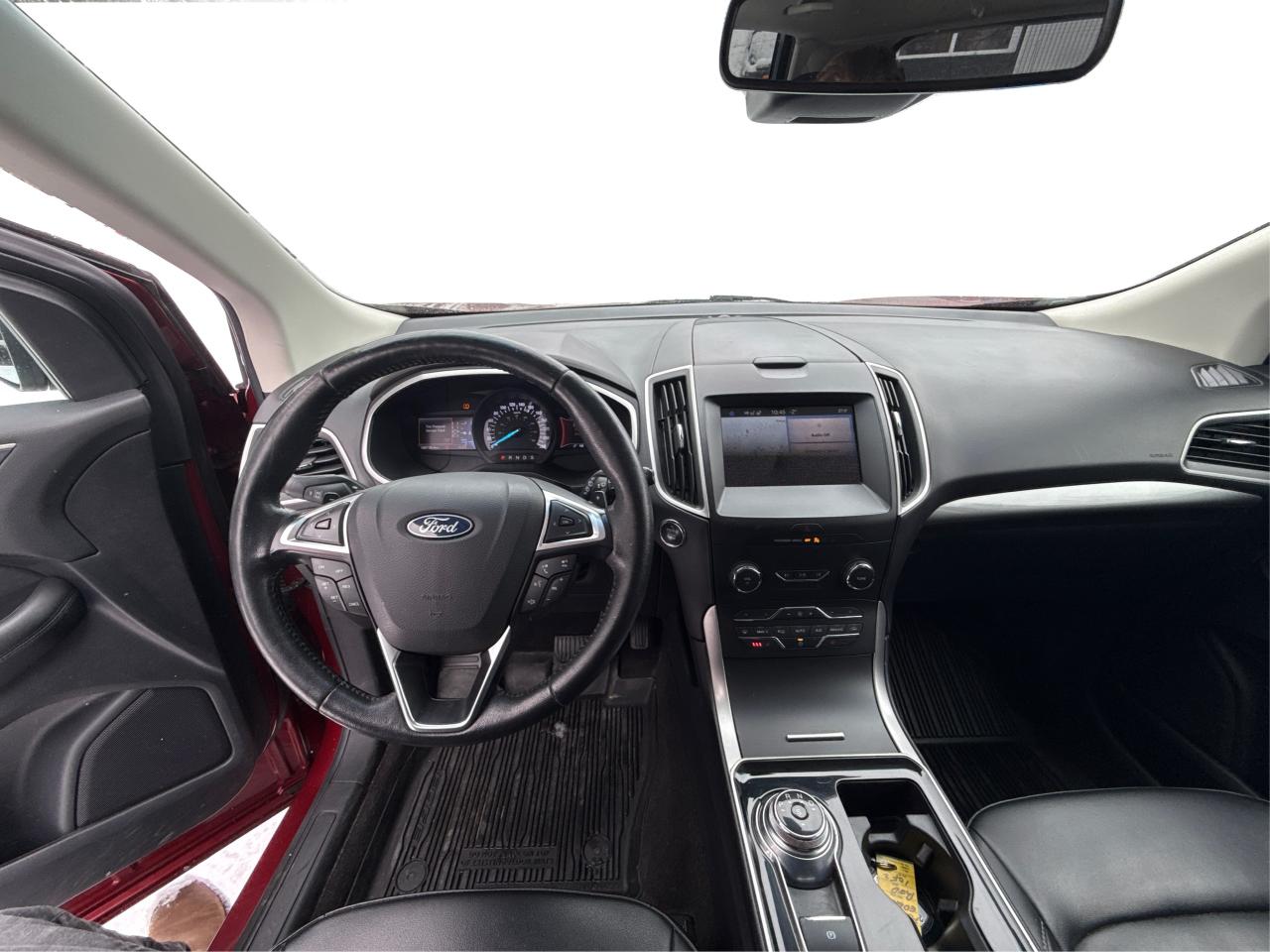 2019 Ford Edge SEL - Photo #17