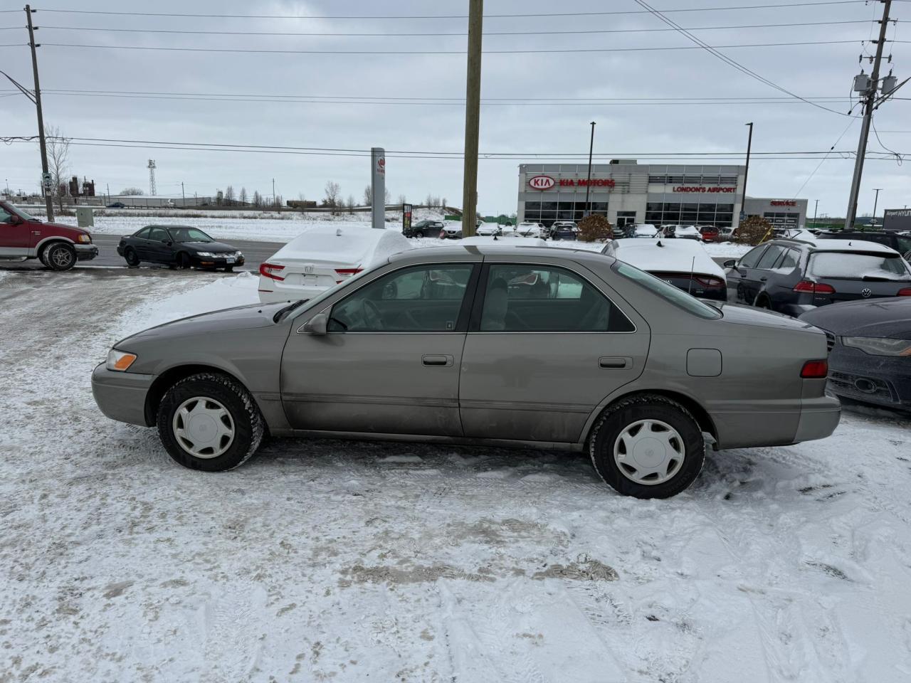 1997 Toyota Camry CE, AUTO, SEDAN, OILED, ONLY 121KMS, CERTIFIED - Photo #2