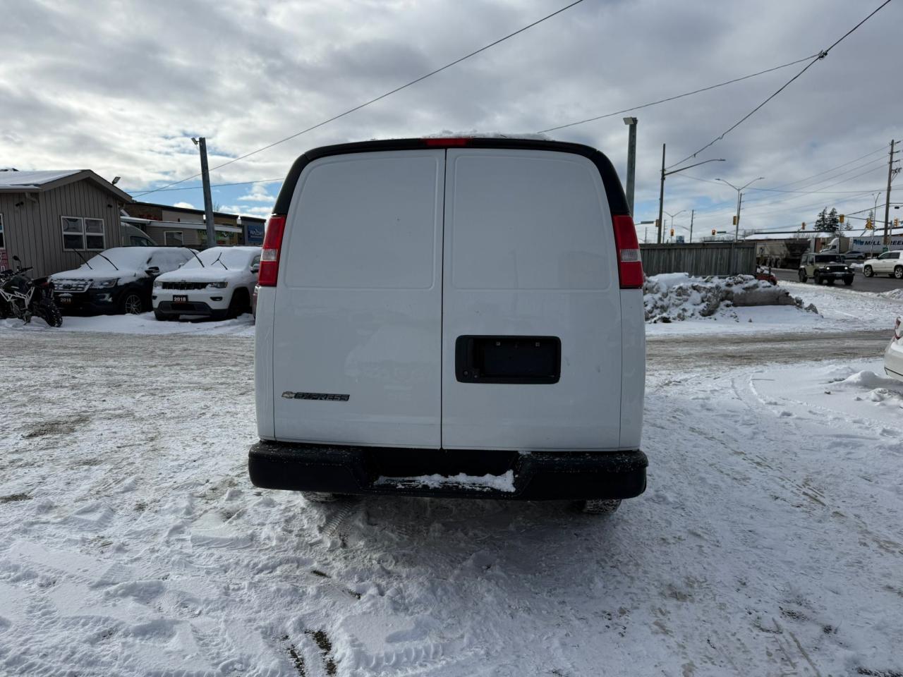 2020 Chevrolet Express Cargo Van 2500, 135", NO ACCIDENTS, ONLY 98KMS, CERTIFIED - Photo #4