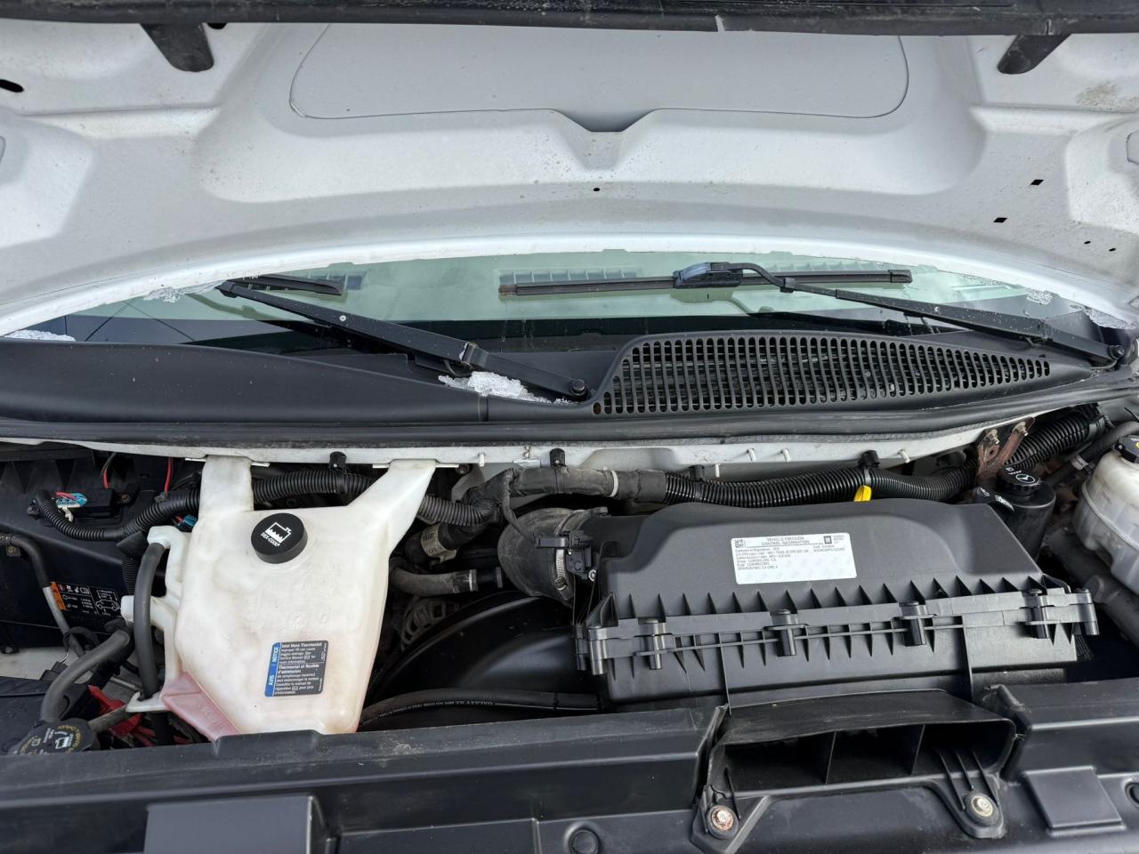 2020 Chevrolet Express Cargo Van 2500, 135", NO ACCIDENTS, ONLY 98KMS, CERTIFIED - Photo #11