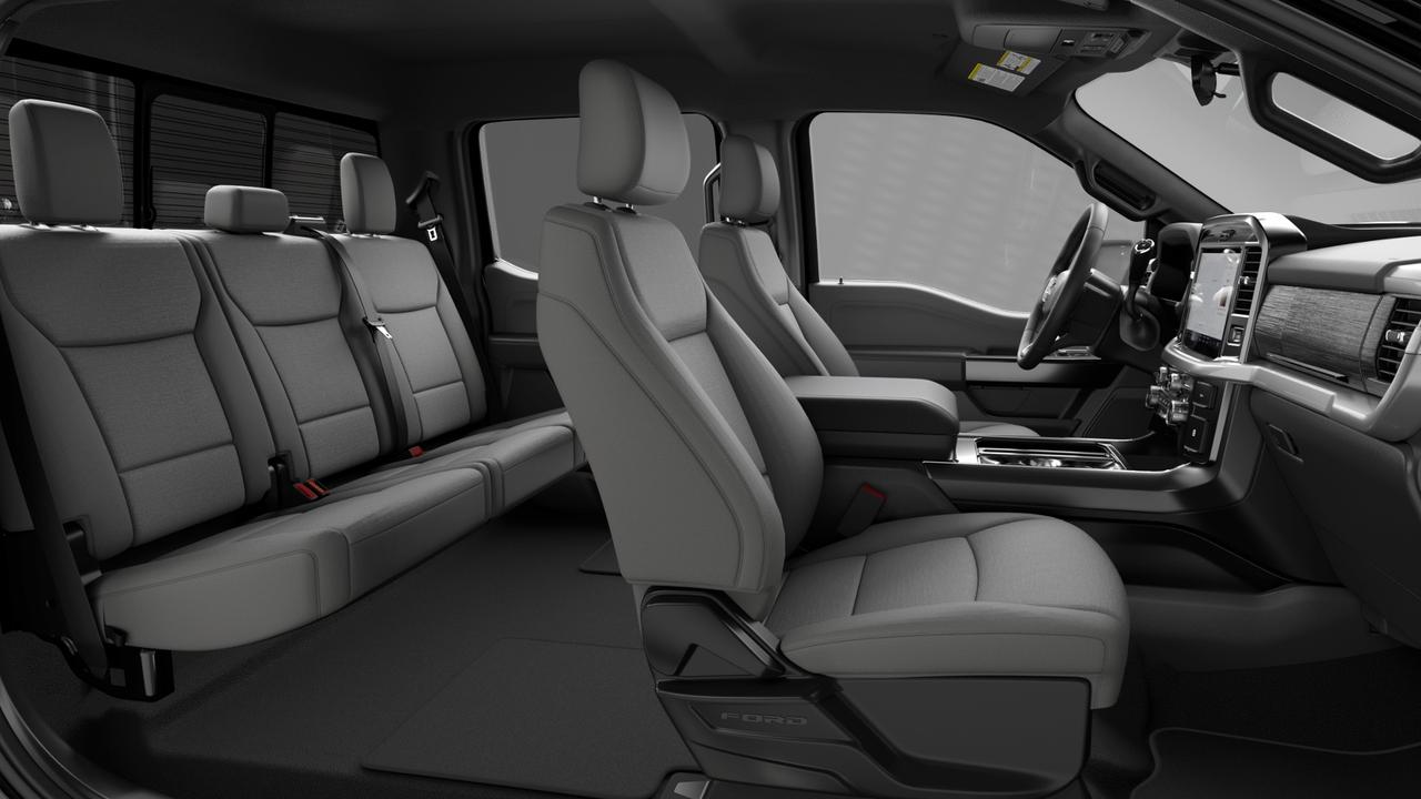 2026 Ford F-150 XLT Photo5