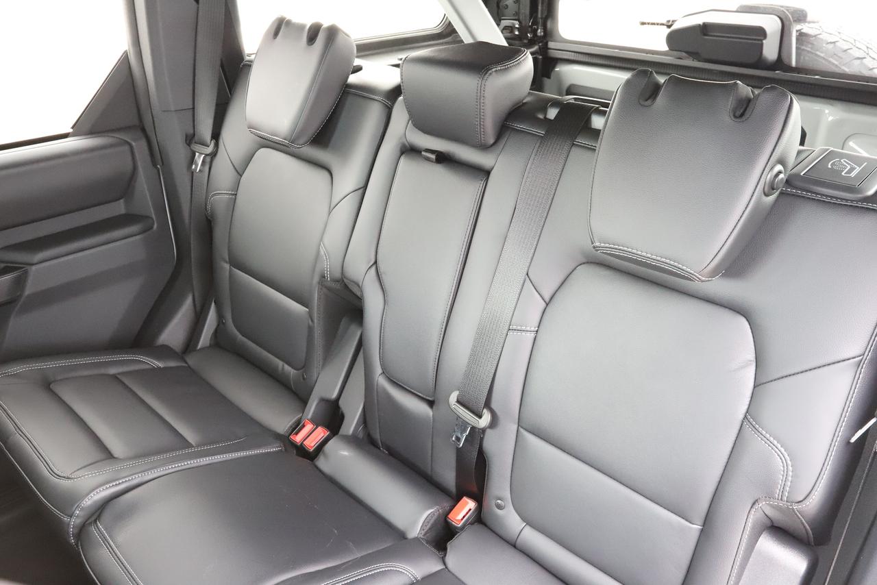 2026 Ford Bronco OUTER BANKS 4 DOOR 4X4 Photo