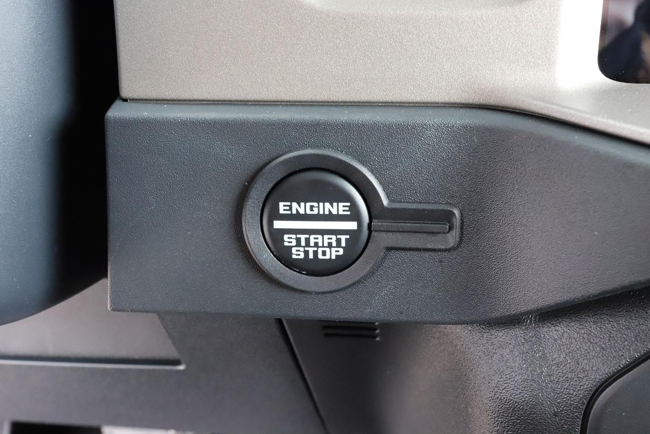 2026 Ford Bronco OUTER BANKS 4 DOOR 4X4 Photo