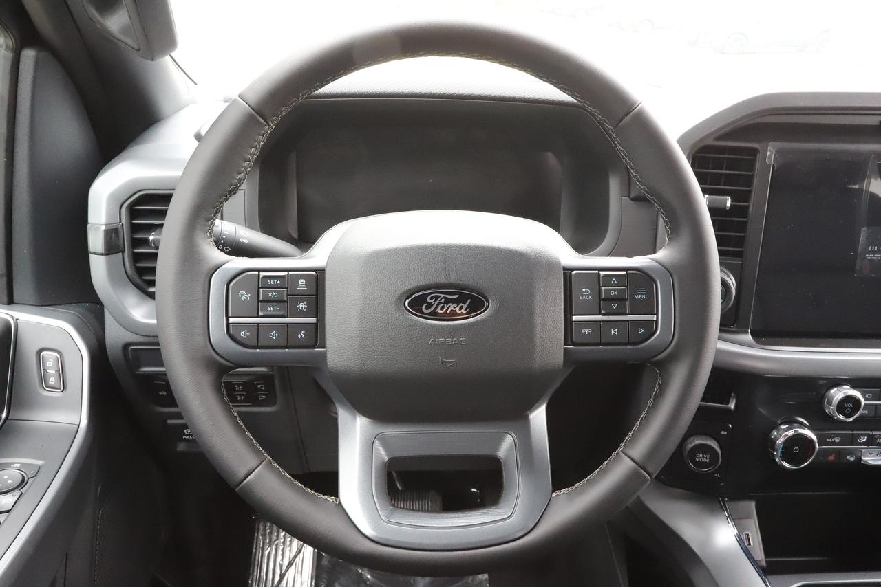 2026 Ford F-150 XLT 4WD SuperCrew 5.5' Box Photo