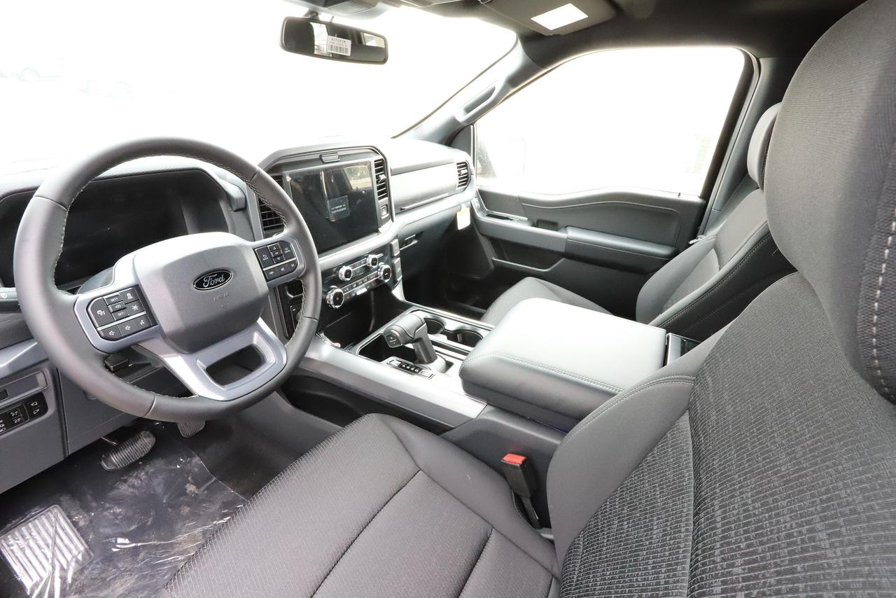 2026 Ford F-150 XLT 4WD SuperCrew 5.5' Box Photo
