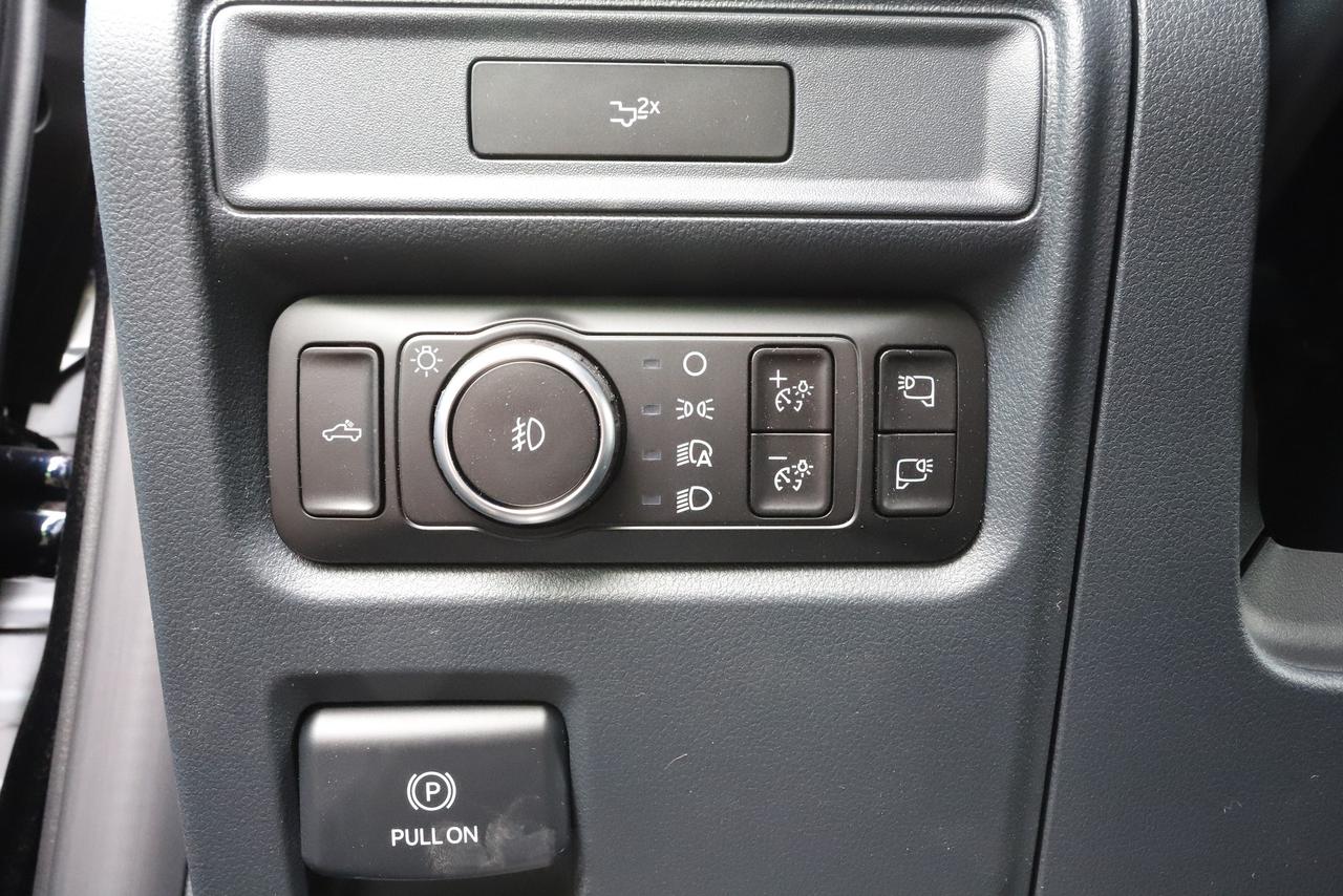 2026 Ford F-150 XLT 4WD SuperCrew 5.5' Box Photo