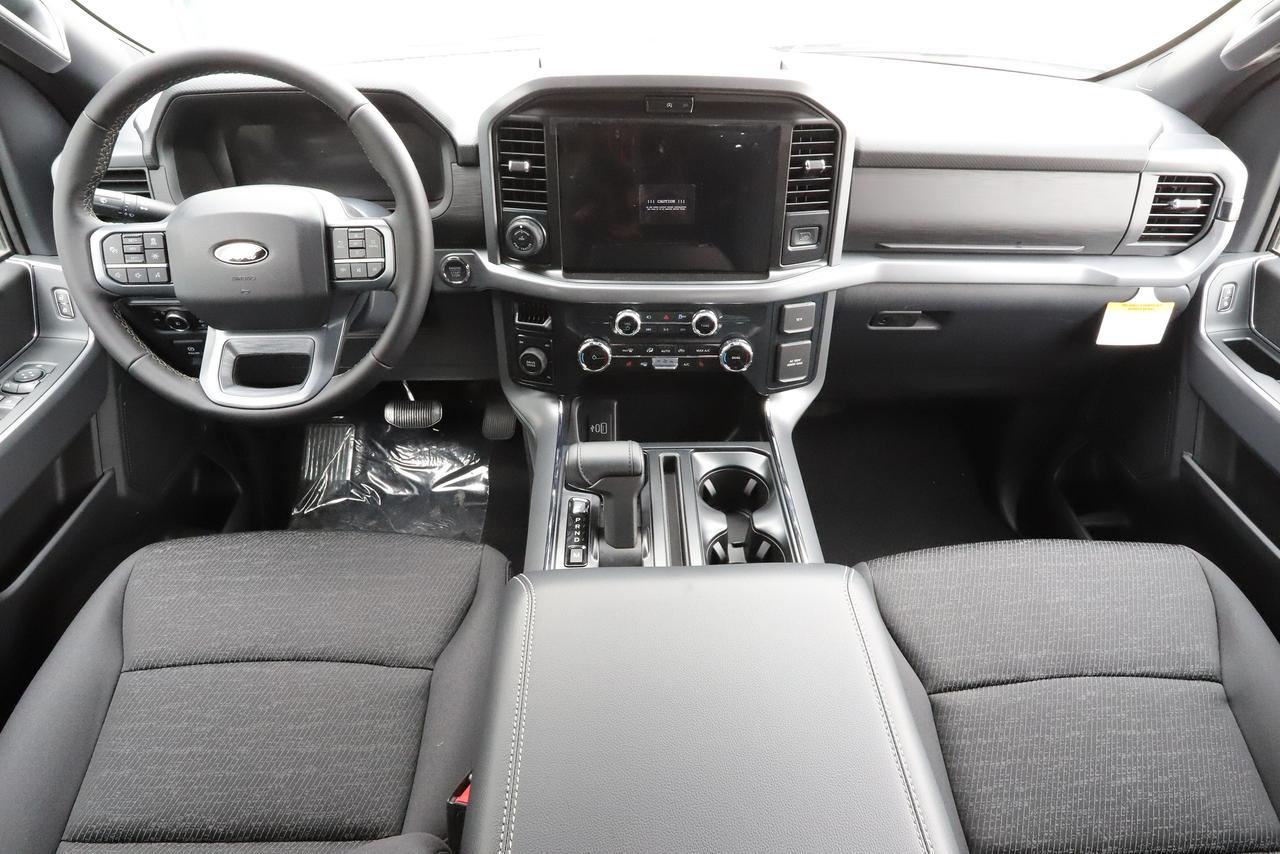 2026 Ford F-150 XLT 4WD SuperCrew 5.5' Box Photo