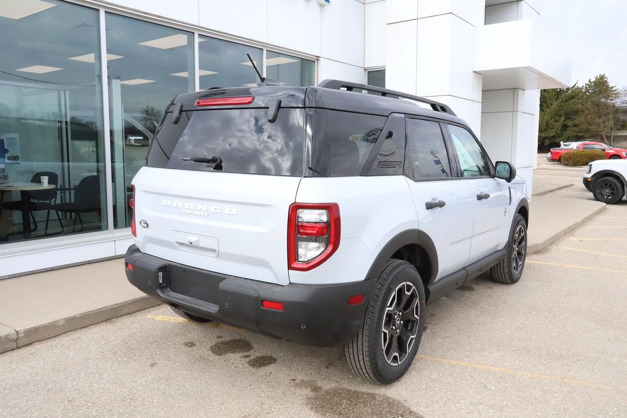 2026 Ford Bronco Sport Outer Banks 4x4 Photo3