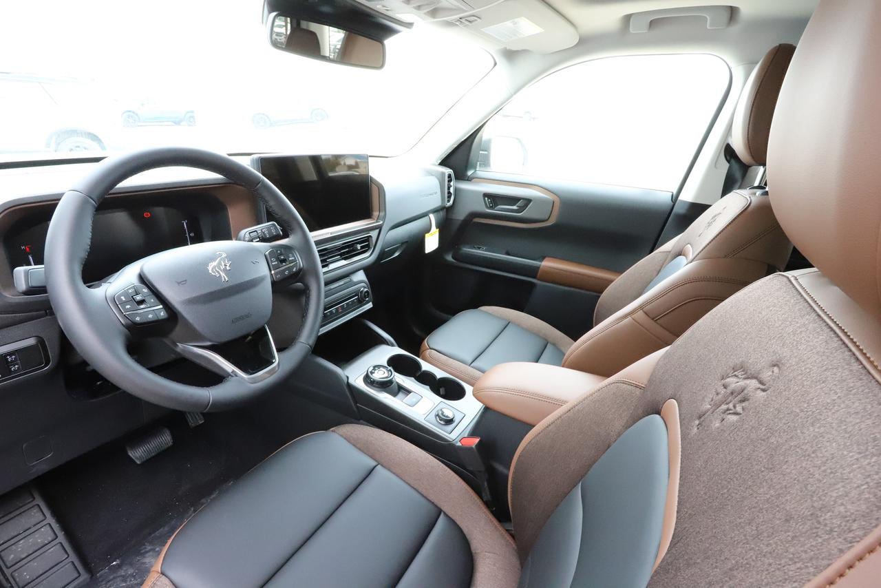 2026 Ford Bronco Sport Outer Banks 4x4 Photo1