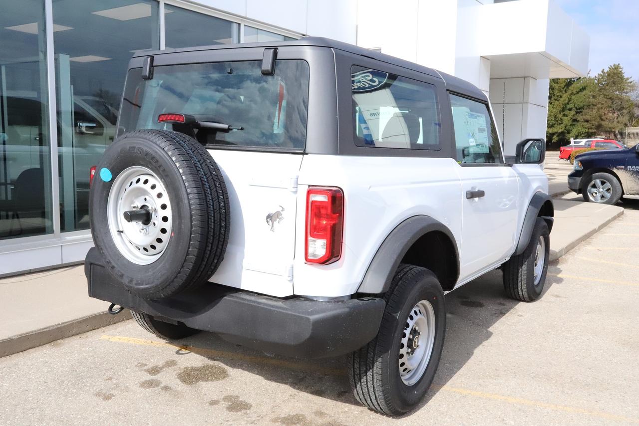 2026 Ford Bronco Base 2 Door 4x4 Photo3