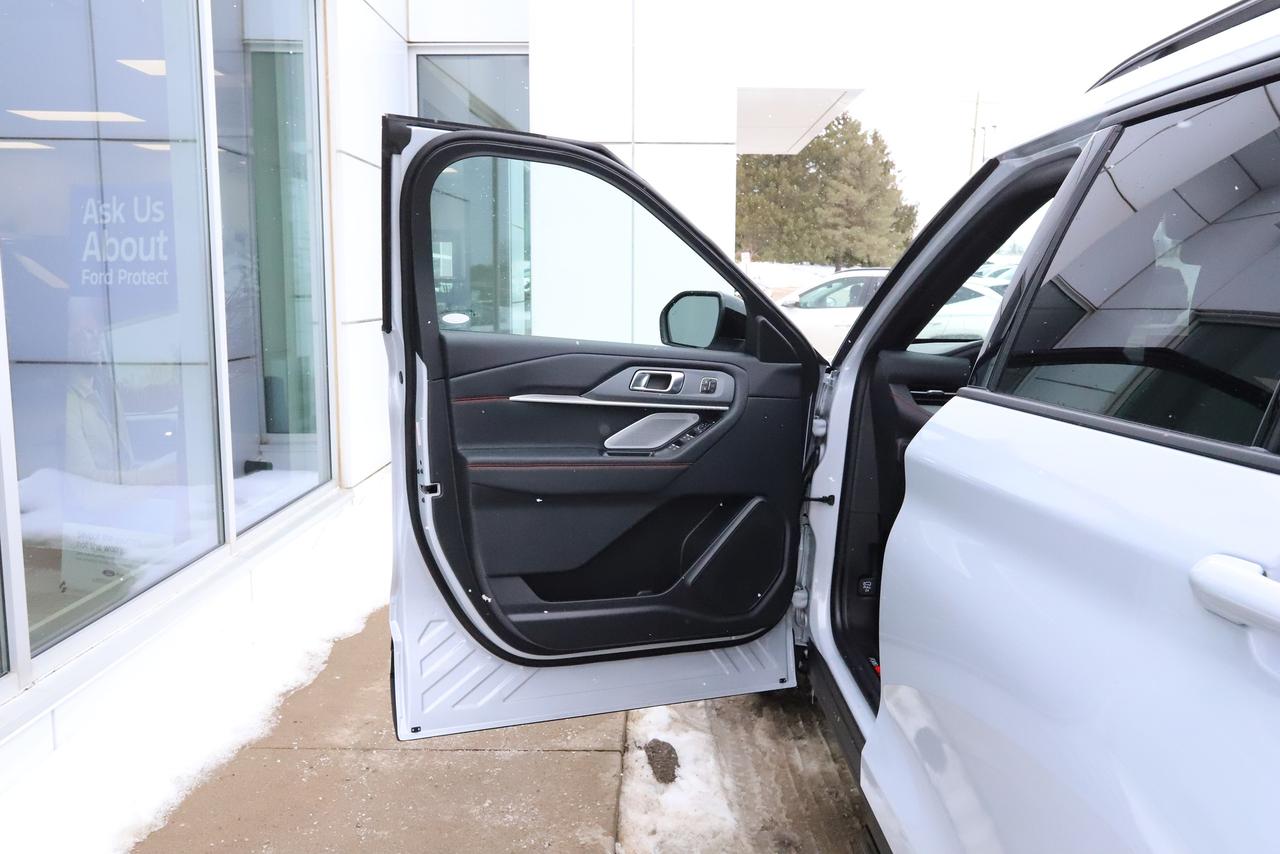 2026 Ford Explorer ST 4WD Photo