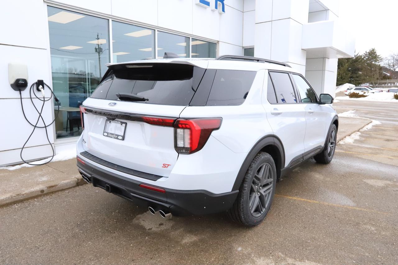 2026 Ford Explorer ST 4WD Photo3