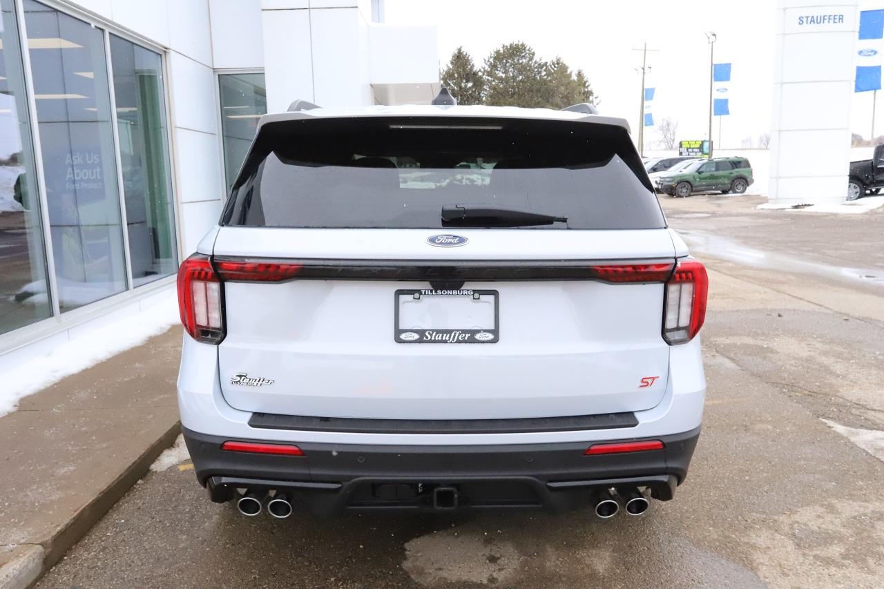 2026 Ford Explorer ST 4WD Photo4