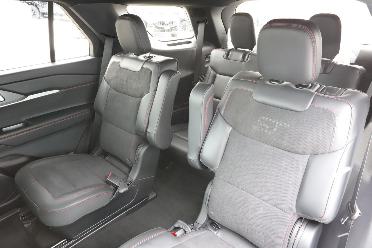 2026 Ford Explorer ST 4WD Photo
