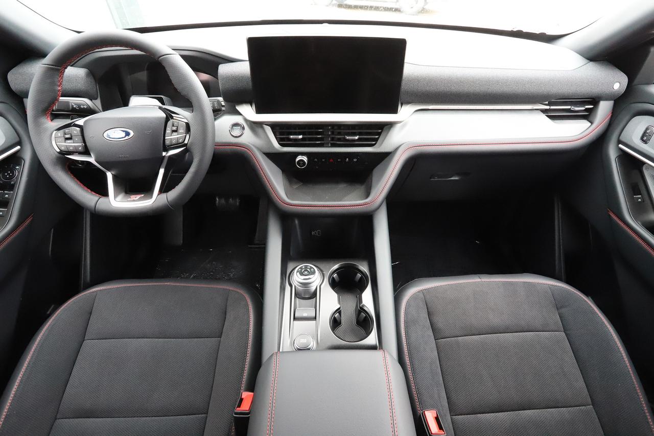 2026 Ford Explorer ST 4WD Photo