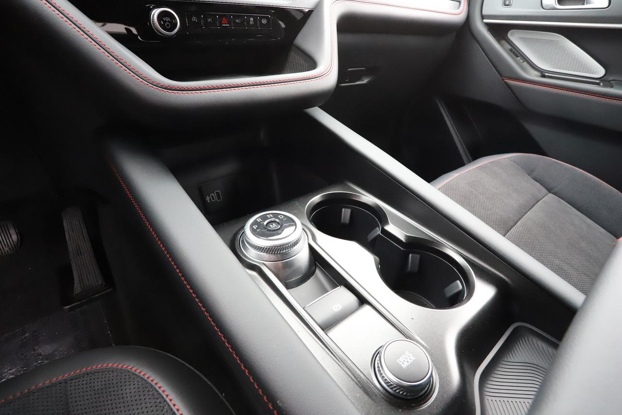 2026 Ford Explorer ST 4WD Photo