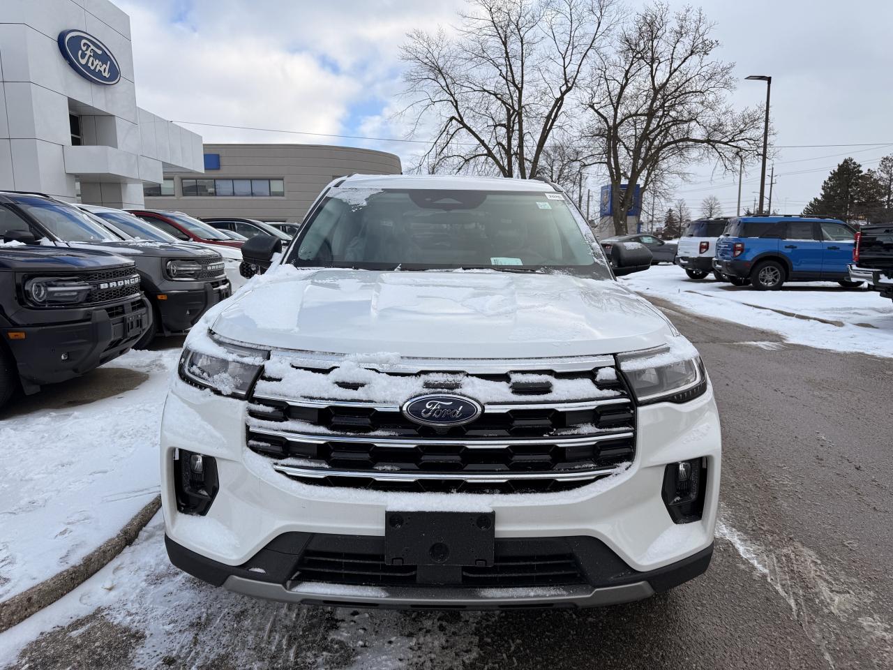 2026 Ford Explorer Active Photo