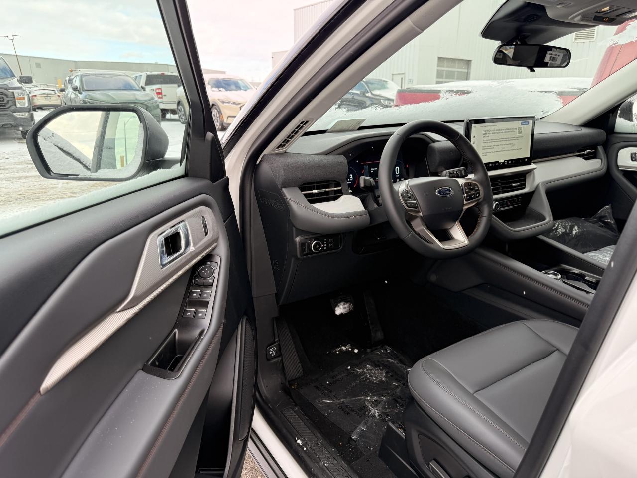 2026 Ford Explorer Active Photo