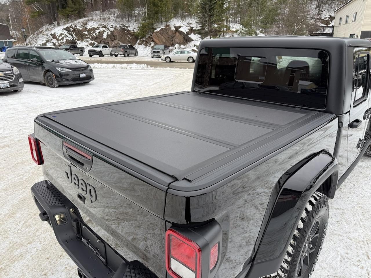 2026 Jeep Gladiator Willys 4x4 Photo