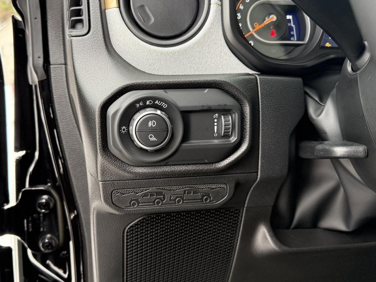 2026 Jeep Gladiator Willys 4x4 Photo