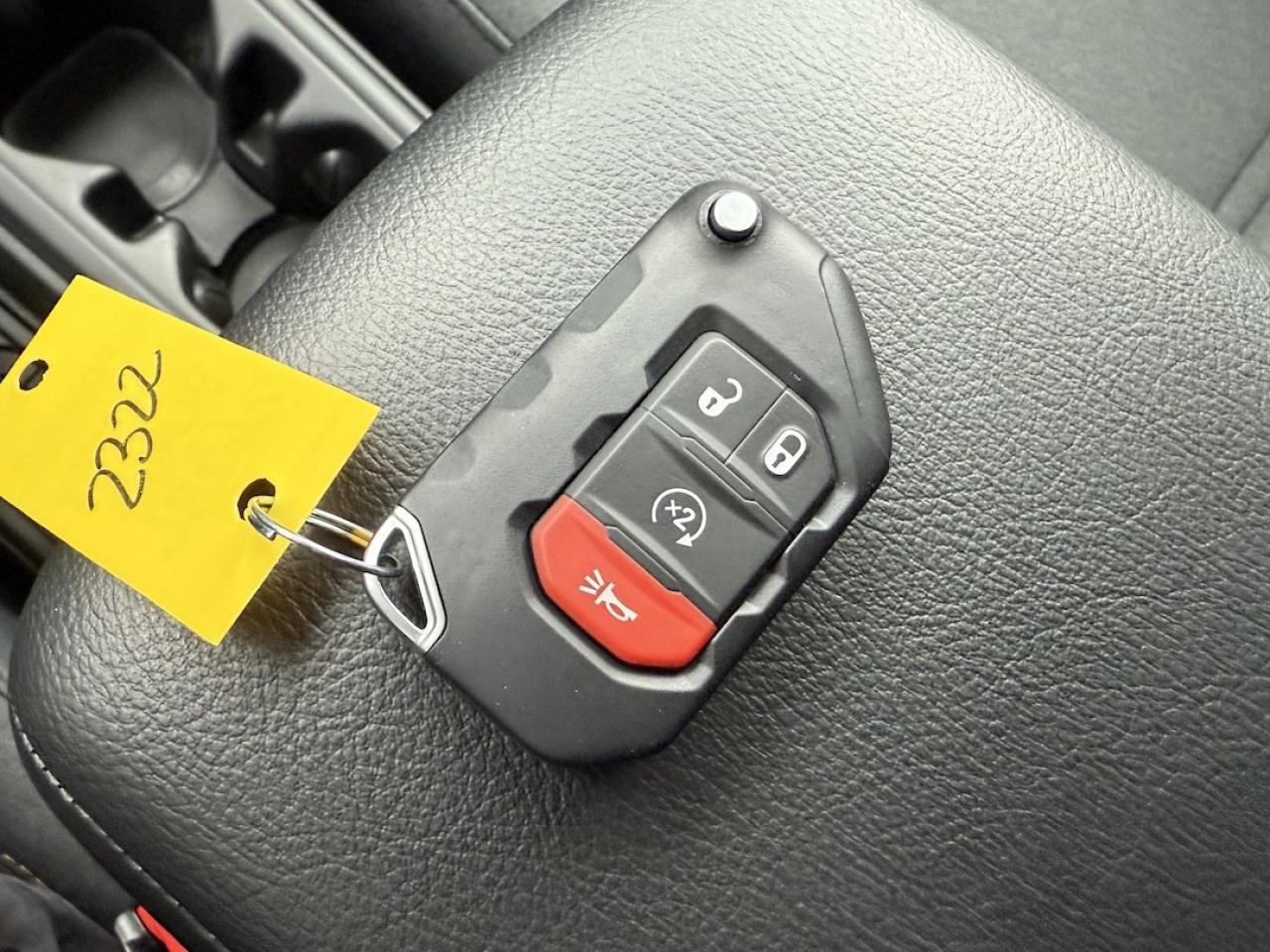 2026 Jeep Gladiator Willys 4x4 Photo