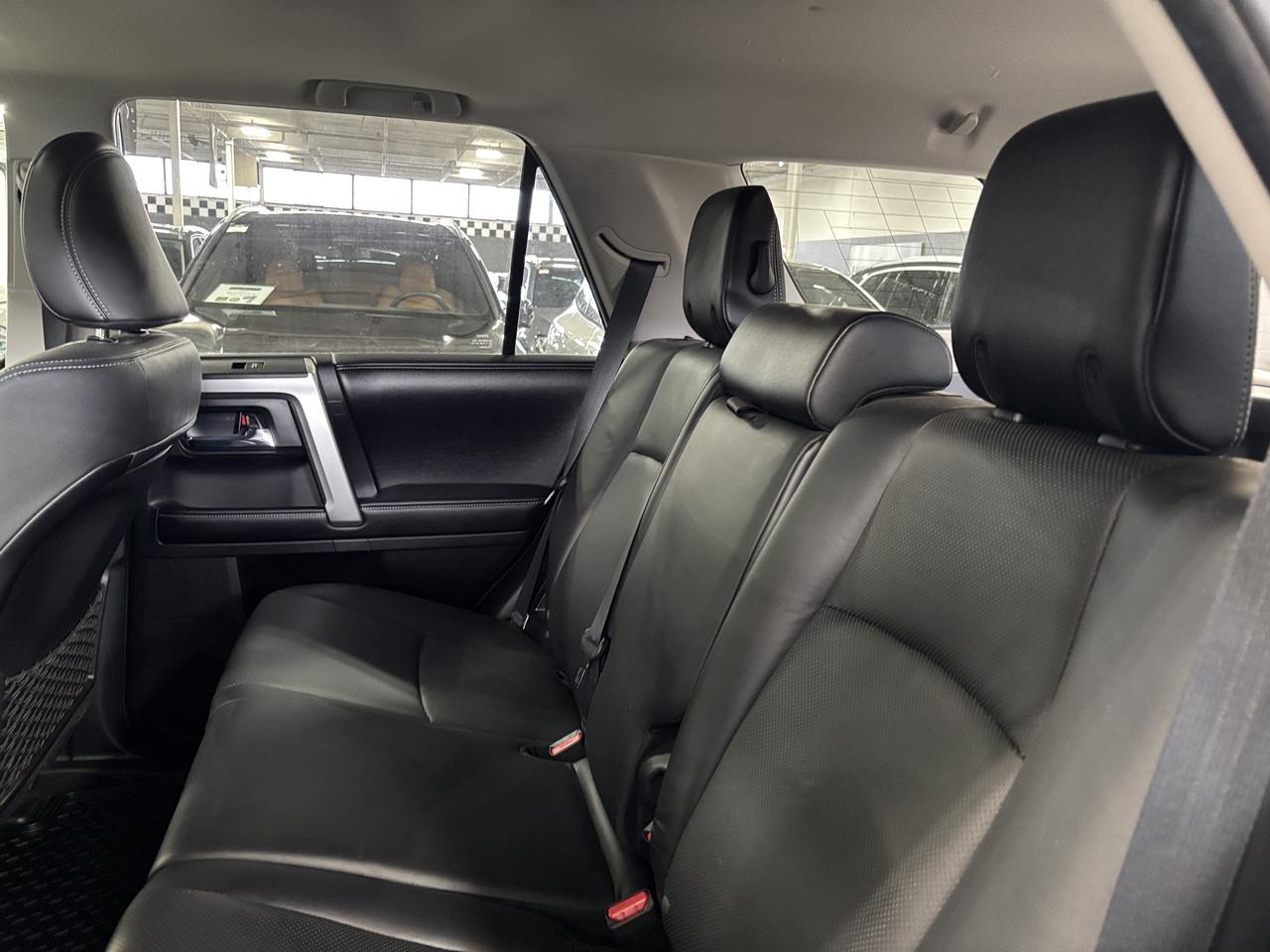 2016 Toyota 4Runner SR5|LIMITED|V6|4WD|JBLAUDIO|LEATHER|WOOD|SUNROOF|+ Photo