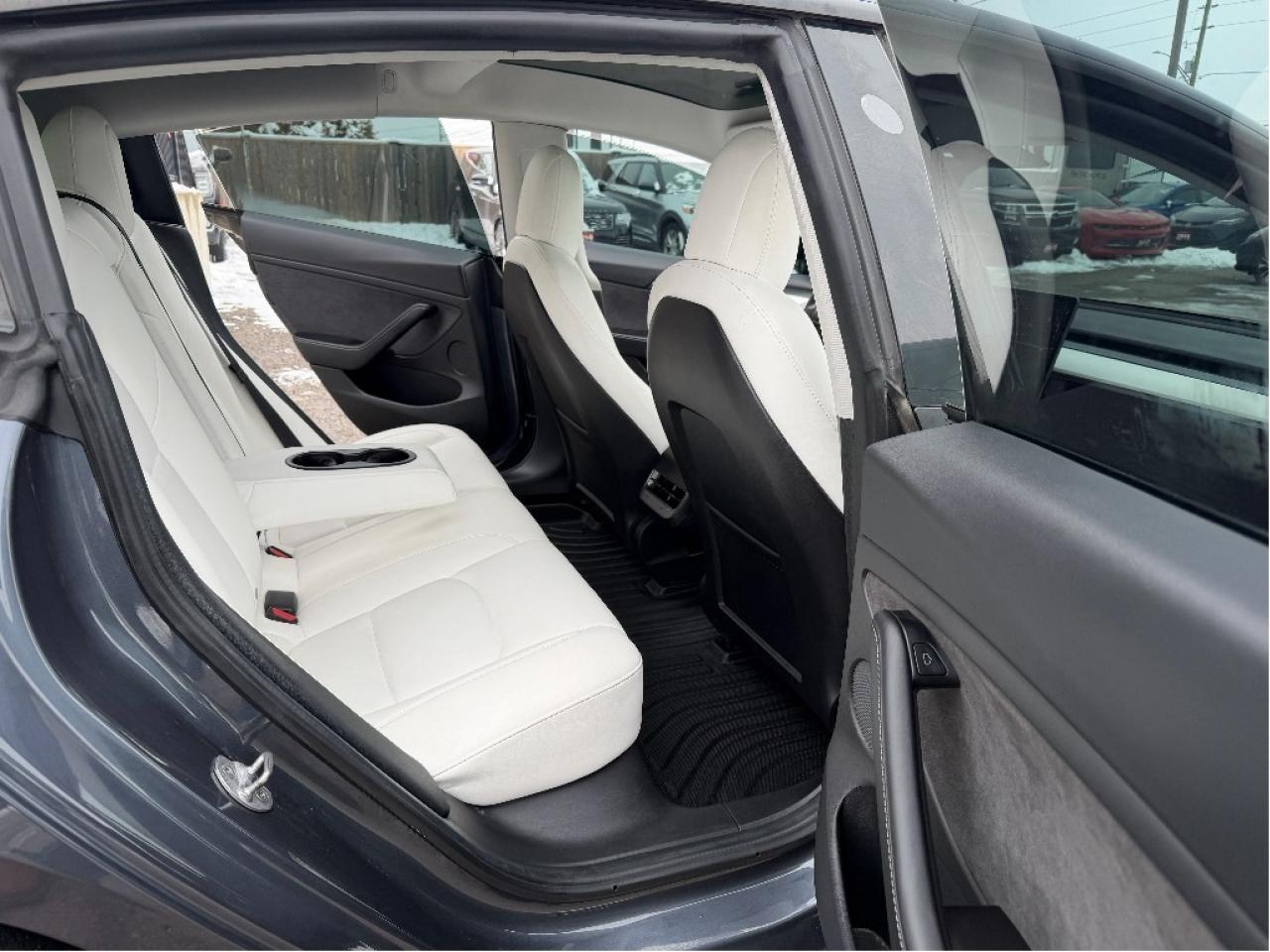 2021 Tesla Model 3 STANDARD RANGE PLUS Photo