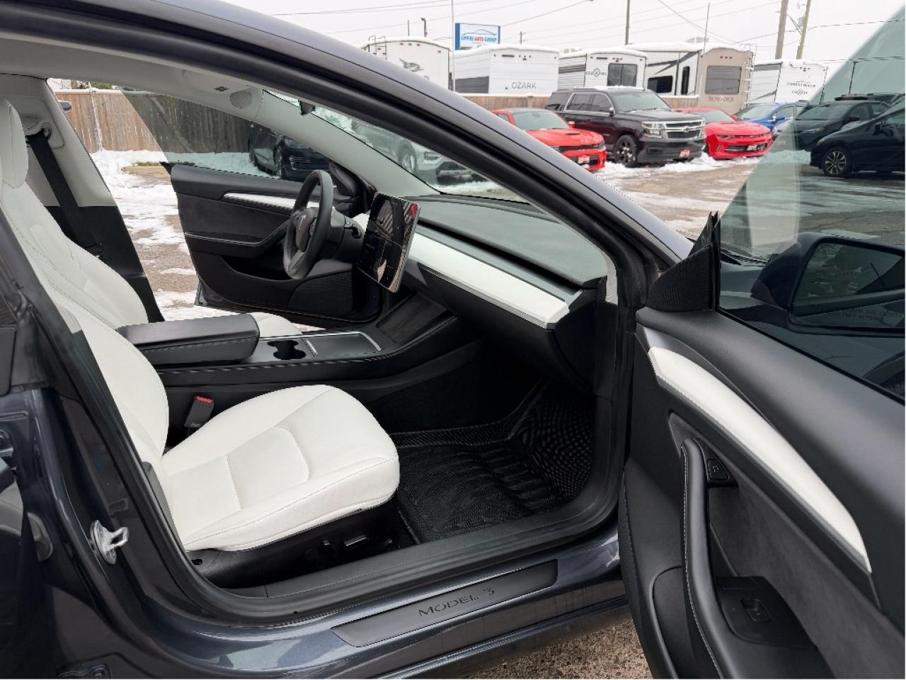 2021 Tesla Model 3 STANDARD RANGE PLUS Photo