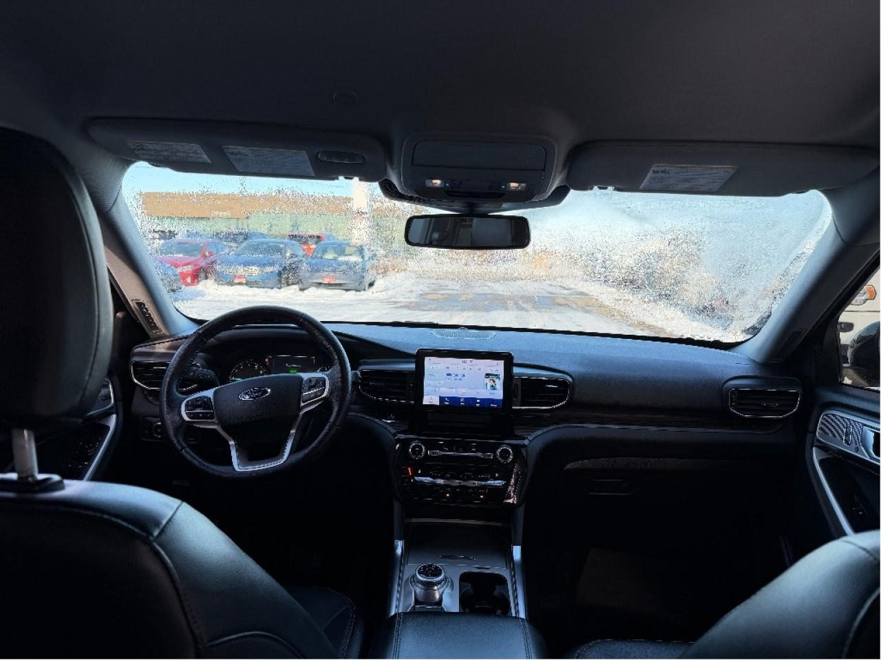 2021 Ford Explorer Limited Hybrid Photo