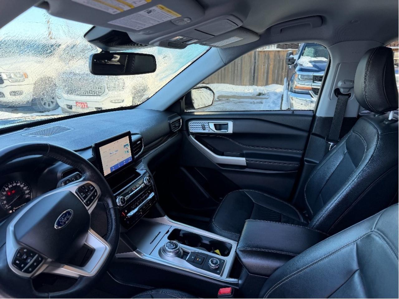 2021 Ford Explorer Limited Hybrid Photo