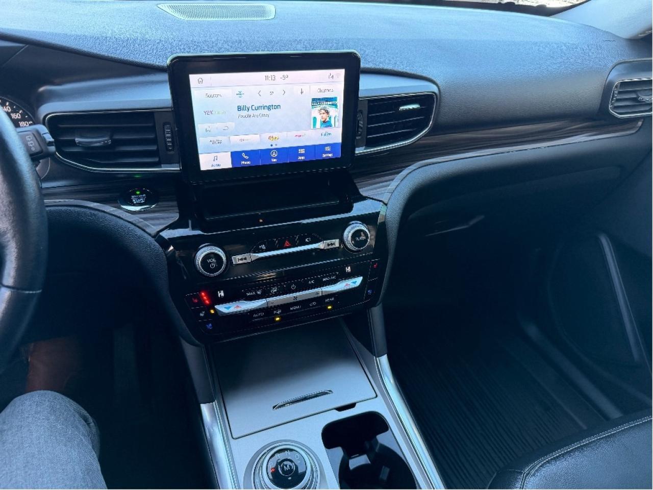 2021 Ford Explorer Limited Hybrid Photo